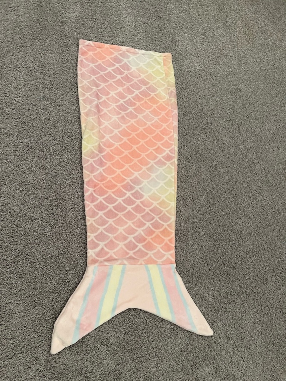 Mermaid tail blanket
